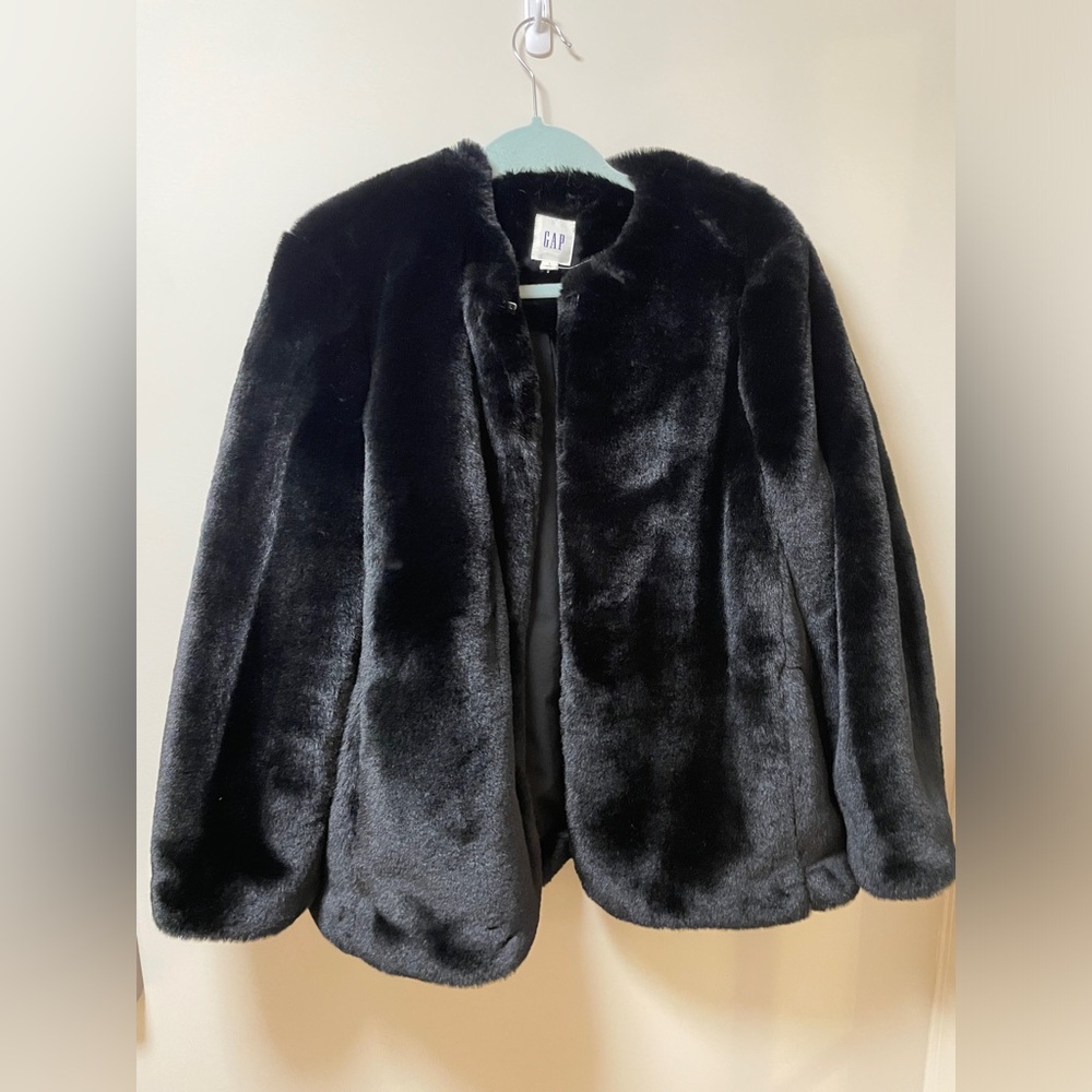 Gap Black Faux Fur Jacket Size Medium